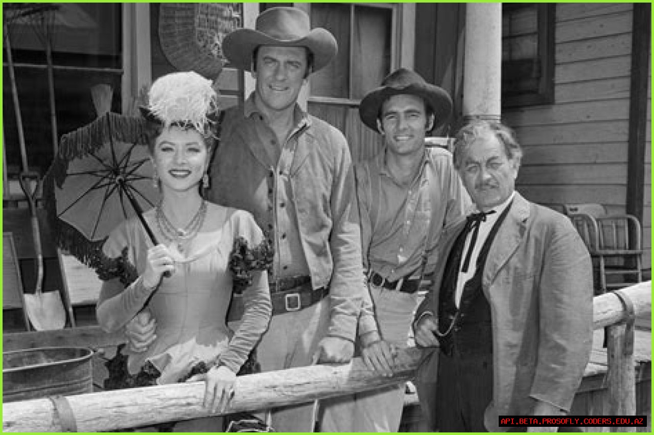 Did James Arness and Dennis Weaver get along?